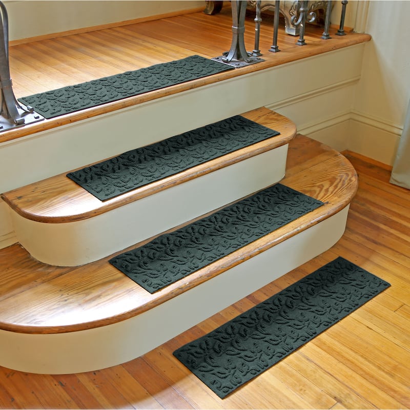 Dogwood Leaf 8.5"x30" Indoor/Outdoor Stair Treads Set/4 8.5x30 Bed